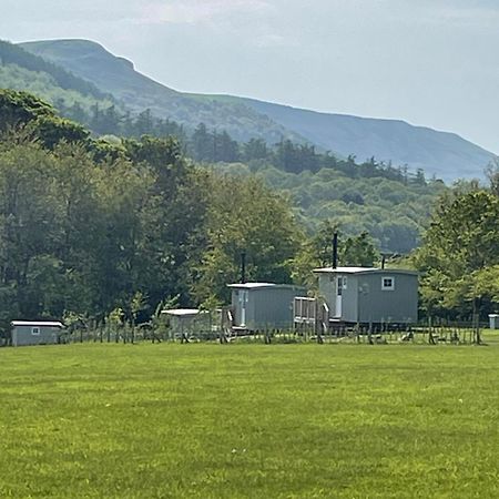 Rosemary Shepherds Hut, Clay Bank Huts Ingleby Greenhow Экстерьер фото