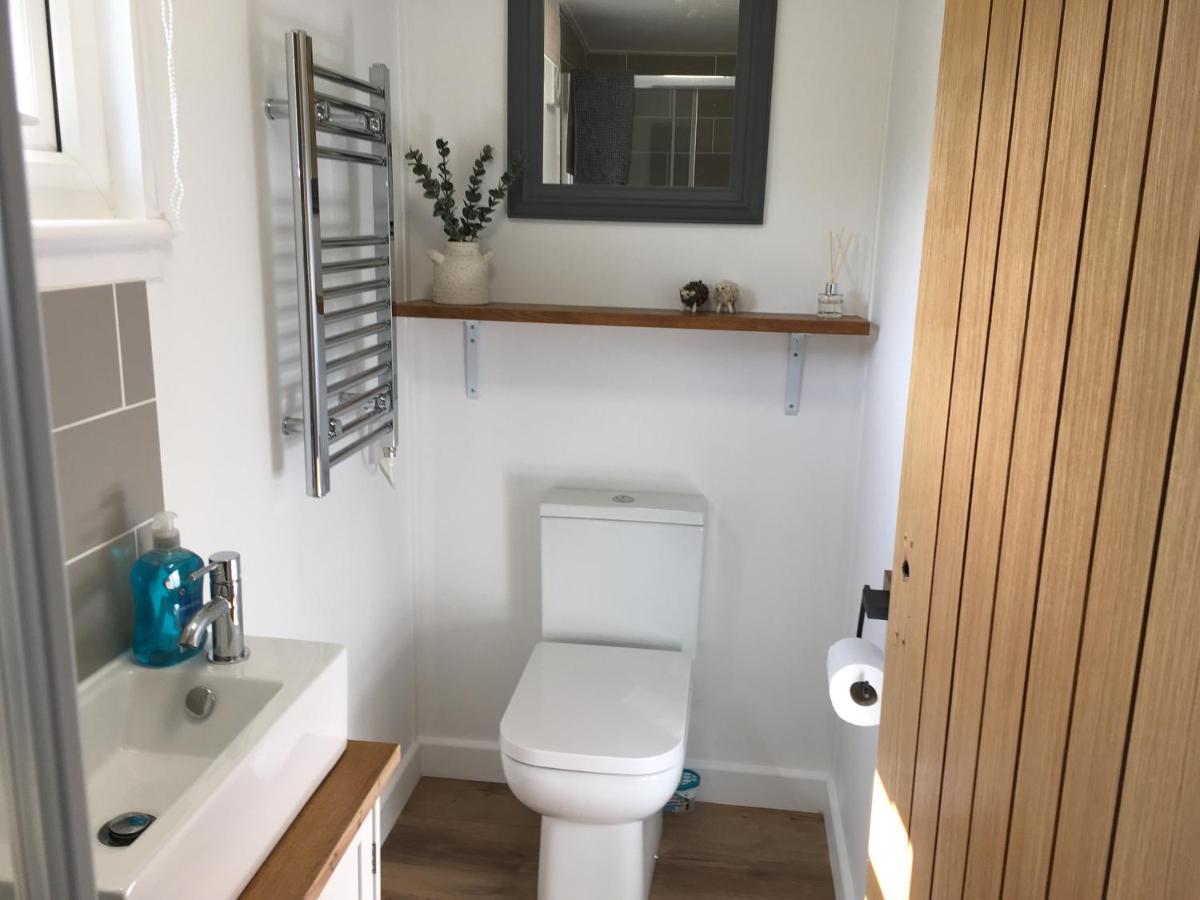 Rosemary Shepherds Hut, Clay Bank Huts Ingleby Greenhow Экстерьер фото